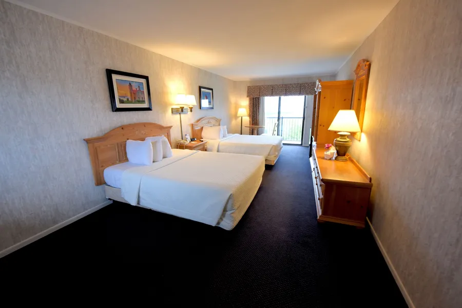 Days Inn by Wyndham Mackinaw City - Lakeview hotel detail image 6