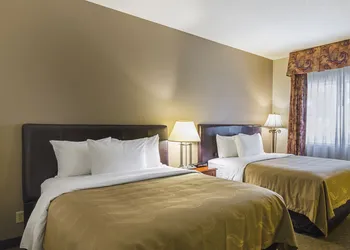 Quality Inn Fresno Yosemite Airport hotel thumbnail 6