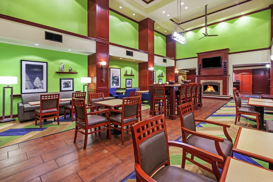 Hampton Inn & Suites Tulsa North/Owasso hotel detail image 2