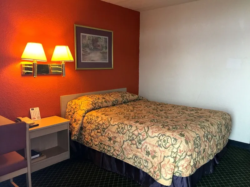 QC Stay Inn hotel detail image 2