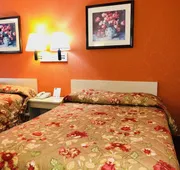 QC Stay Inn hotel detail image 5