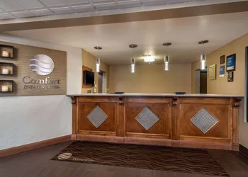 Comfort Inn & Suites Springfield I-44 hotel thumbnail 2