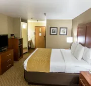 Comfort Inn & Suites Springfield I-44 hotel detail image 7