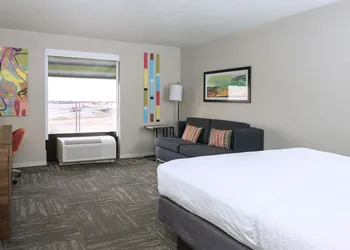 Hampton Inn Hays-North of I-70 hotel thumbnail 8
