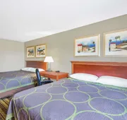 Super 8 by Wyndham Tilton/Lake Winnipesaukee hotel detail image 3