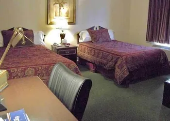 Colonie inn and Suites hotel thumbnail 6