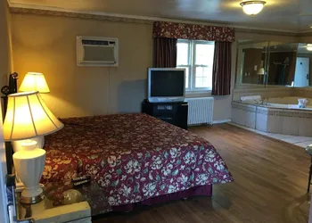 Colonie inn and Suites hotel thumbnail 8