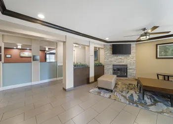 Best Western Plus Twin View Inn & Suites hotel thumbnail 2