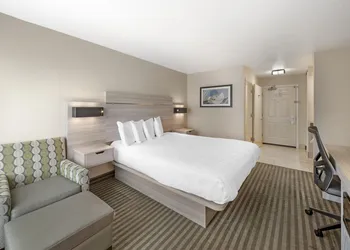 Best Western Plus Twin View Inn & Suites hotel thumbnail 7