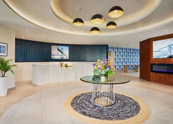 Wyndham Newport Hotel hotel thumbnail 4