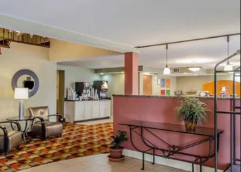 Baymont by Wyndham Harrisburg hotel thumbnail 3