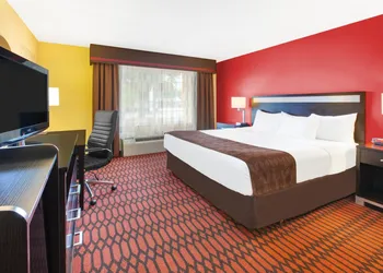 Baymont by Wyndham Harrisburg hotel thumbnail 6