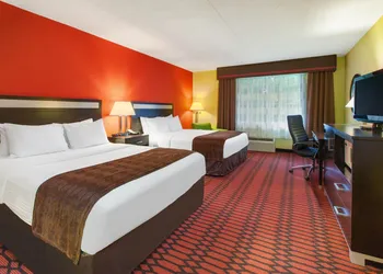 Baymont by Wyndham Harrisburg hotel thumbnail 7