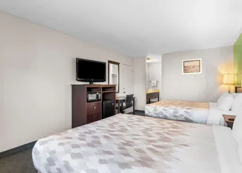 Americas Best Value Inn Yakima hotel thumbnail 6