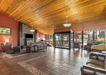 Best Western Tower West Lodge hotel thumbnail 2
