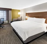 Holiday Inn Express Hotel & Suites Tilton - Lakes Region by IHG hotel detail image 7