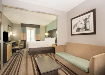 Holiday Inn Express & Suites Amarillo West by IHG hotel thumbnail 7