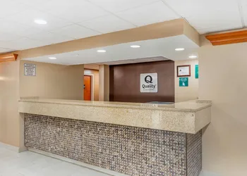 Quality Inn Lumberton North hotel thumbnail 2
