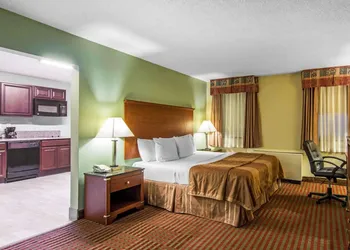 MainStay Suites Williamsburg Historic Area hotel thumbnail 7