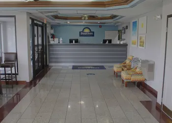 Days Inn by Wyndham Franklin hotel thumbnail 6