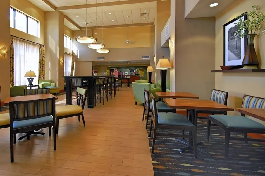 Hampton Inn & Suites New Iberia Avery Island hotel detail image 2