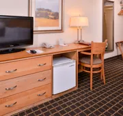 Campus Inn & Suites Eugene Downtown hotel detail image 7