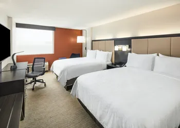 Holiday Inn Express Richmond - Midtown by IHG hotel thumbnail 4