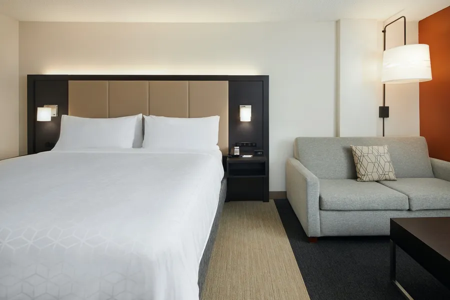 Holiday Inn Express Richmond - Midtown by IHG hotel detail image 6
