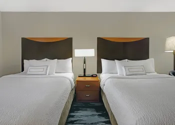 Fairfield Inn & Suites by Marriott Carlsbad hotel thumbnail 6