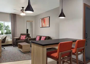 Candlewood Suites Vicksburg by IHG hotel thumbnail 4