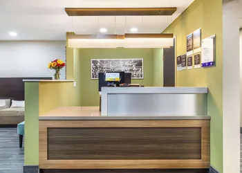 Sleep Inn & Suites Salina I-135 hotel thumbnail 2
