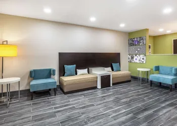 Sleep Inn & Suites Salina I-135 hotel thumbnail 3