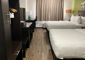 Sleep Inn & Suites Salina I-135 hotel thumbnail 6