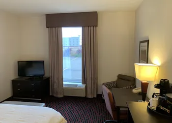 Hampton Inn by Hilton Fort Saskatchewan hotel thumbnail 5