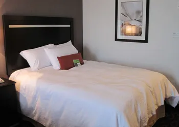Hampton Inn by Hilton Fort Saskatchewan hotel thumbnail 8