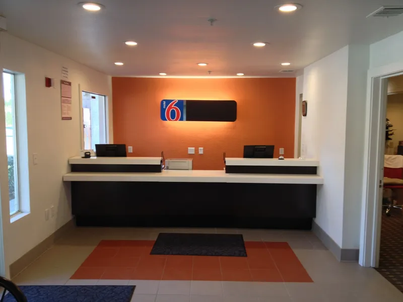 Motel 6 Grand Prairie, TX - Near Six Flags Drive hotel detail image 6