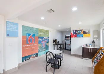 Motel 6 Grand Prairie, TX - Near Six Flags Drive hotel thumbnail 3