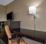 Super 8 by Wyndham Perrysburg/Toledo hotel detail image 7