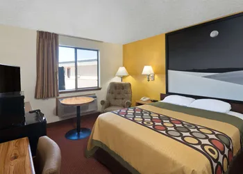 Super 8 by Wyndham Alamogordo/White Sands hotel thumbnail 7