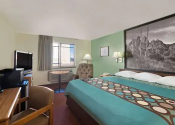 Super 8 by Wyndham Alamogordo/White Sands hotel thumbnail 8