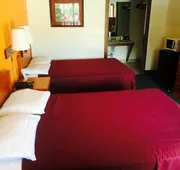 Sunrise Inn hotel detail image 4