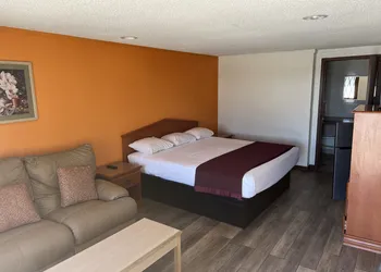 Sunrise Inn hotel thumbnail 8