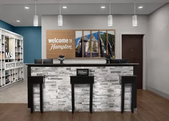 Hampton Inn & Suites Tupelo/Barnes Crossing hotel thumbnail 3
