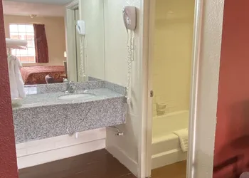 Travel Inn Lackland Seaworld hotel thumbnail 7