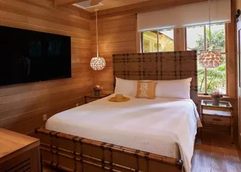 Hotel Lanai hotel thumbnail 2