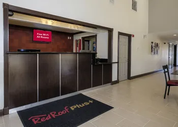 Red Roof Inn PLUS+ Hammond hotel thumbnail 6
