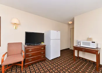 Americas Best Value Inn & Suites Albemarle hotel thumbnail 6