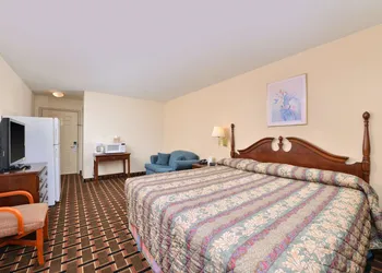 Americas Best Value Inn & Suites Albemarle hotel thumbnail 8
