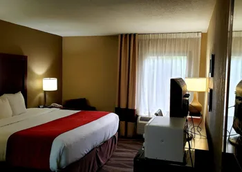 Comfort Inn Pensacola - University Area hotel thumbnail 6