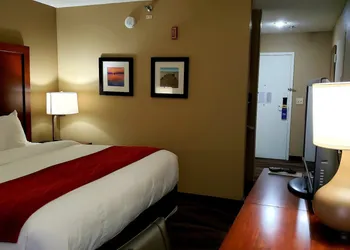 Comfort Inn Pensacola - University Area hotel thumbnail 7